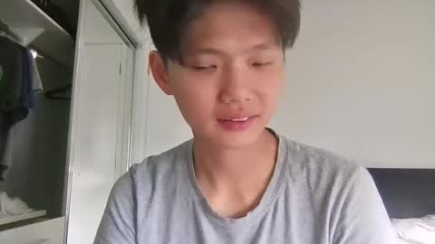 Snapshot of sweetiepuppy421 chatting on 02-26-26, 01:15 sweetiepuppy421 online show from 02-26-26, 01:15