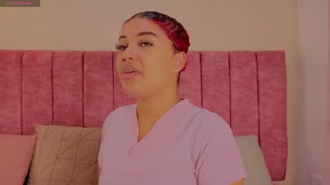 Snapshot of sweetkimmie_ chatting on 04-25-26, 11:57 Isabel online show from 04-25-26, 11:57