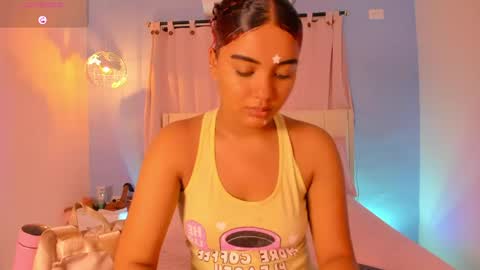 Snapshot of sweetkimmie_ chatting on 05-09-26, 12:32 Isabel online show from 05-09-26, 12:32