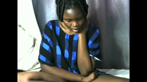 Snapshot of sweetkirrie chatting on 06-08-26, 01:33 sweetkirrie online show from 06-08-26, 01:33