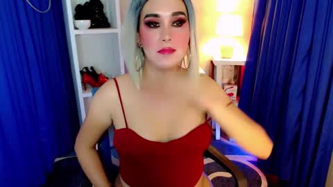 Snapshot of sweetladyapril chatting on 02-10-25, 09:14 dessiree online show from 02-10-25, 09:14