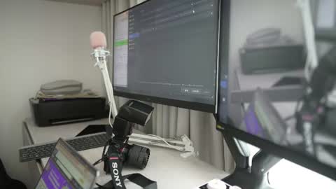 Laura Saenz  Geminis online show from 07-14-26, 05:51