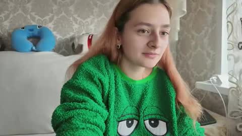 sweetliaison online show from 10-22-25, 09:42