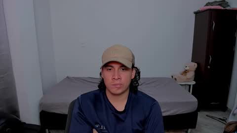 Snapshot of sweetlian_04 chatting on 02-17-26, 01:24 Lian online show from 02-17-26, 01:24