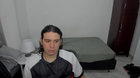 Snapshot of sweetlian_04 chatting on 04-29-26, 01:43 Lian online show from 04-29-26, 01:43