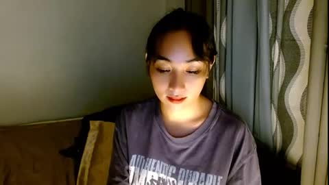 Snapshot of sweetlilly_18 chatting on 03-02-26, 11:17 Lilly online show from 03-02-26, 11:17