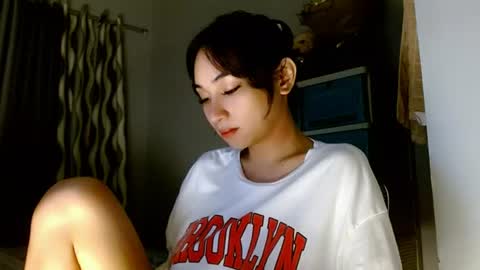 Lilly online show from 08-06-26, 02:46