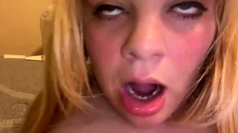 Lisa  online show from 03-05-25, 11:05