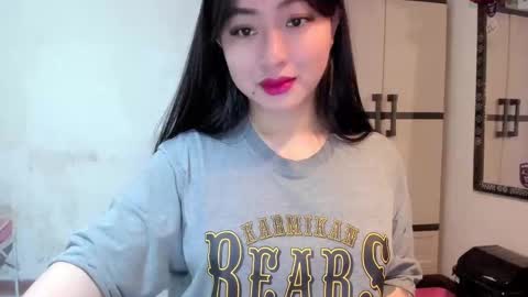 Snapshot of sweetlovepinay04 chatting on 01-03-25, 08:01 Zoe online show from 01-03-25, 08:01