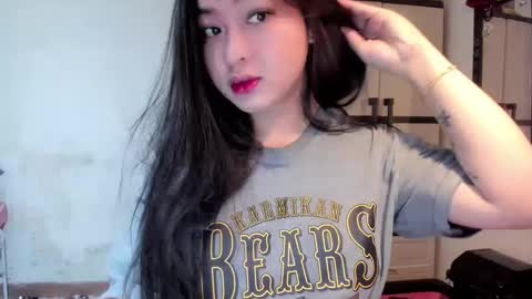 Snapshot of sweetlovepinay04 chatting on 01-04-25, 08:16 Zoe online show from 01-04-25, 08:16