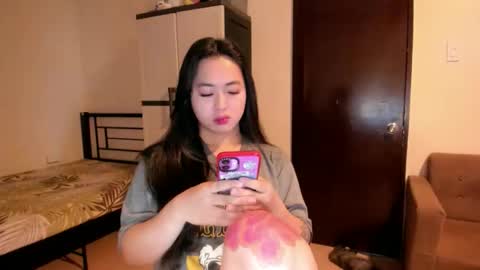 Snapshot of sweetlovepinay04 chatting on 09-16-25, 05:41 Zoe online show from 09-16-25, 05:41