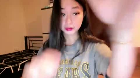 Snapshot of sweetlovepinay04 chatting on 09-21-25, 03:19 Zoe online show from 09-21-25, 03:19