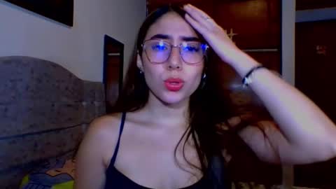 Snapshot of sweetmaddiee_ chatting on 11-02-25, 10:34 Maddie online show from 11-02-25, 10:34