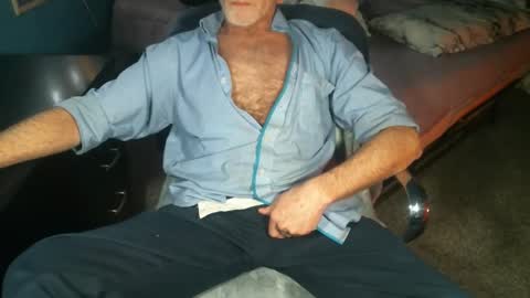 Michael online show from 04-11-26, 12:42