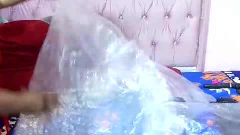 Snapshot of sweetmellowx1 chatting on 09-16-25, 01:17 sweetmellowx1 online show from 09-16-25, 01:17