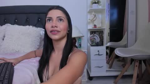 Snapshot of sweetnicky1 chatting on 02-01-26, 11:03 sweetnicky1 online show from 02-01-26, 11:03