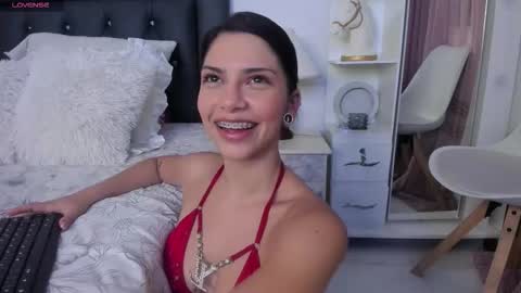 Snapshot of sweetnicky1 chatting on 02-16-26, 09:11 sweetnicky1 online show from 02-16-26, 09:11