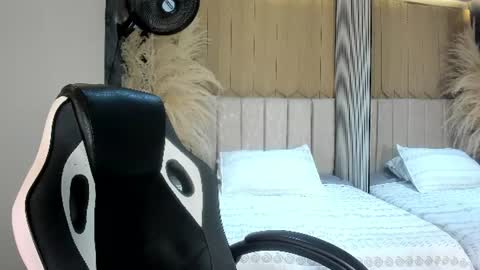 Sweet Nova online show from 07-11-26, 01:19