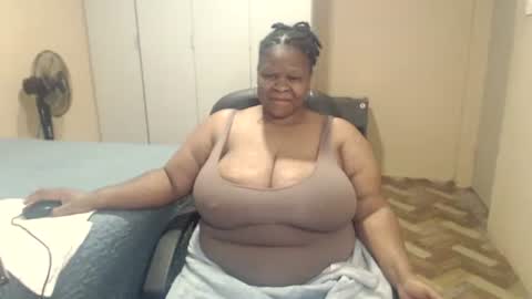 Snapshot of sweetnoziexxx chatting on 05-08-26, 07:19 sweetnoziexxx online show from 05-08-26, 07:19