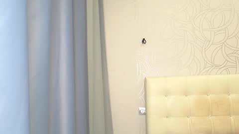 Veronica and Alex online show from 03-07-25, 01:40