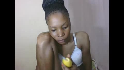 Snapshot of sweetpetite254 chatting on 05-27-26, 01:57 ESTHER online show from 05-27-26, 01:57