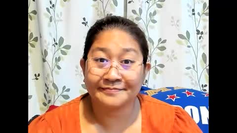 Snapshot of sweetpilipina88 chatting on 09-15-25, 11:10 MIA online show from 09-15-25, 11:10