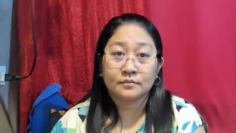 Snapshot of sweetpilipina88 chatting on 05-16-26, 12:18 MIA online show from 05-16-26, 12:18
