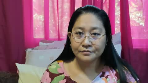 Snapshot of sweetpilipina88 chatting on 07-02-26, 02:33 MIA online show from 07-02-26, 02:33