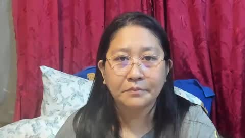 Snapshot of sweetpilipina88 chatting on 08-06-26, 12:51 MIA online show from 08-06-26, 12:51