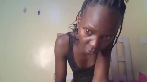 Snapshot of sweetpink_1 chatting on 02-14-26, 09:11 sweetpink_1 online show from 02-14-26, 09:11