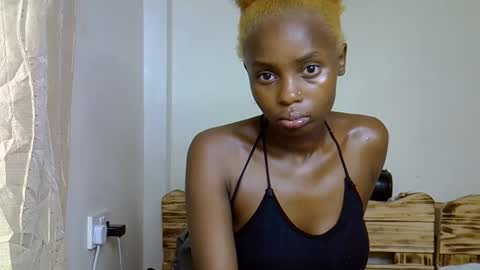 Lilly online show from 02-04-26, 01:44