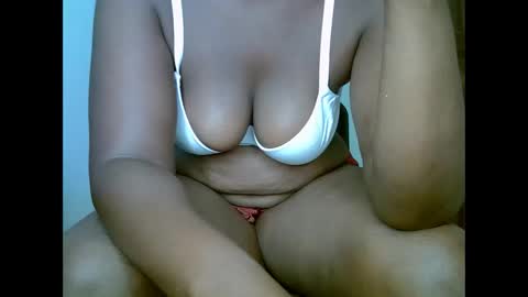 Snapshot of sweetrenne chatting on 03-11-25, 04:54 sweetrenne online show from 03-11-25, 04:54