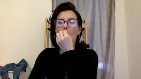 sweetriddance online show from 11-22-25, 02:16