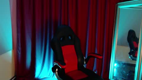 Snapshot of sweetrubiblues chatting on 01-18-25, 12:24 Rubi online show from 01-18-25, 12:24