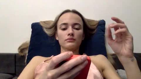 Snapshot of sweetsatalana chatting on 05-23-26, 08:02 sweetsatalana online show from 05-23-26, 08:02