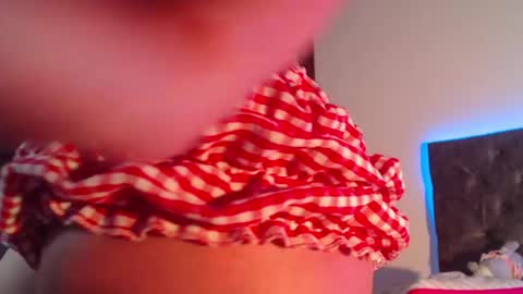 Snapshot of sweetsea_ chatting on 06-03-26, 01:19 Sea online show from 06-03-26, 01:19