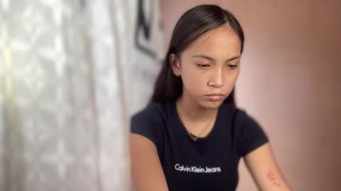 Snapshot of sweetsexy_miax chatting on 02-16-26, 02:07 Mia online show from 02-16-26, 02:07