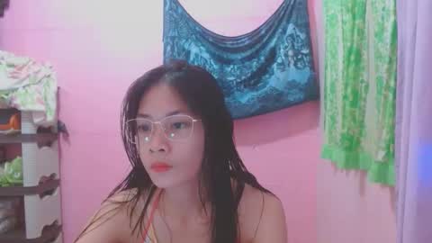 Mia online show from 05-01-26, 12:10