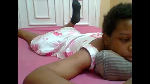 Snapshot of sweetshilah chatting on 09-19-25, 12:45 sweetshilah online show from 09-19-25, 12:45