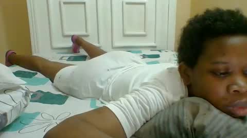 Snapshot of sweetshilah chatting on 10-01-25, 03:23 sweetshilah online show from 10-01-25, 03:23