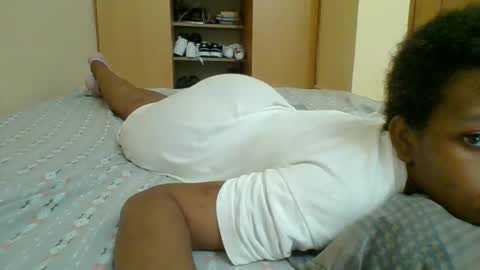 Snapshot of sweetshilah chatting on 10-10-25, 01:59 sweetshilah online show from 10-10-25, 01:59