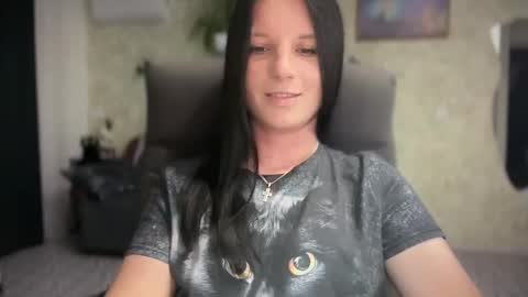 Sweet Shy online show from 06-08-26, 06:30
