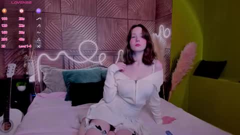 Alice online show from 10-09-25, 01:42