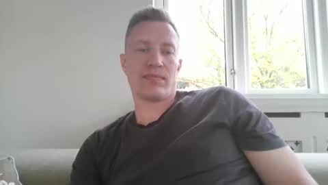 Snapshot of sweetsinner83 chatting on 05-07-26, 06:46 sweetsinner83 online show from 05-07-26, 06:46