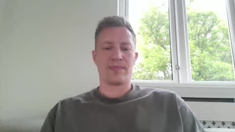 Snapshot of sweetsinner83 chatting on 05-27-26, 07:11 sweetsinner83 online show from 05-27-26, 07:11