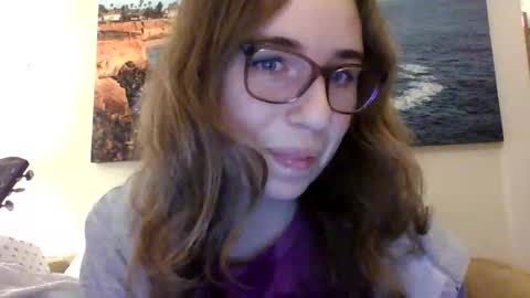 Snapshot of sweetsocalgirl chatting on 12-04-25, 08:23 sweetsocalgirl online show from 12-04-25, 08:23