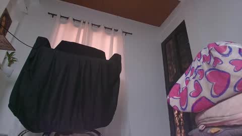 Snapshot of sweett_17 chatting on 02-28-26, 08:21 dulce online show from 02-28-26, 08:21