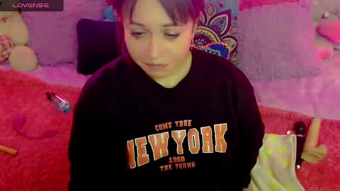 Snapshot of sweett_martina chatting on 02-10-25, 08:09 martina online show from 02-10-25, 08:09