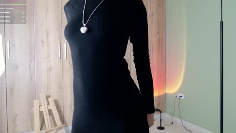    online show from 03-04-25, 09:22