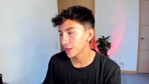 Snapshot of sweettaaron chatting on 09-16-25, 06:09 Andy online show from 09-16-25, 06:09